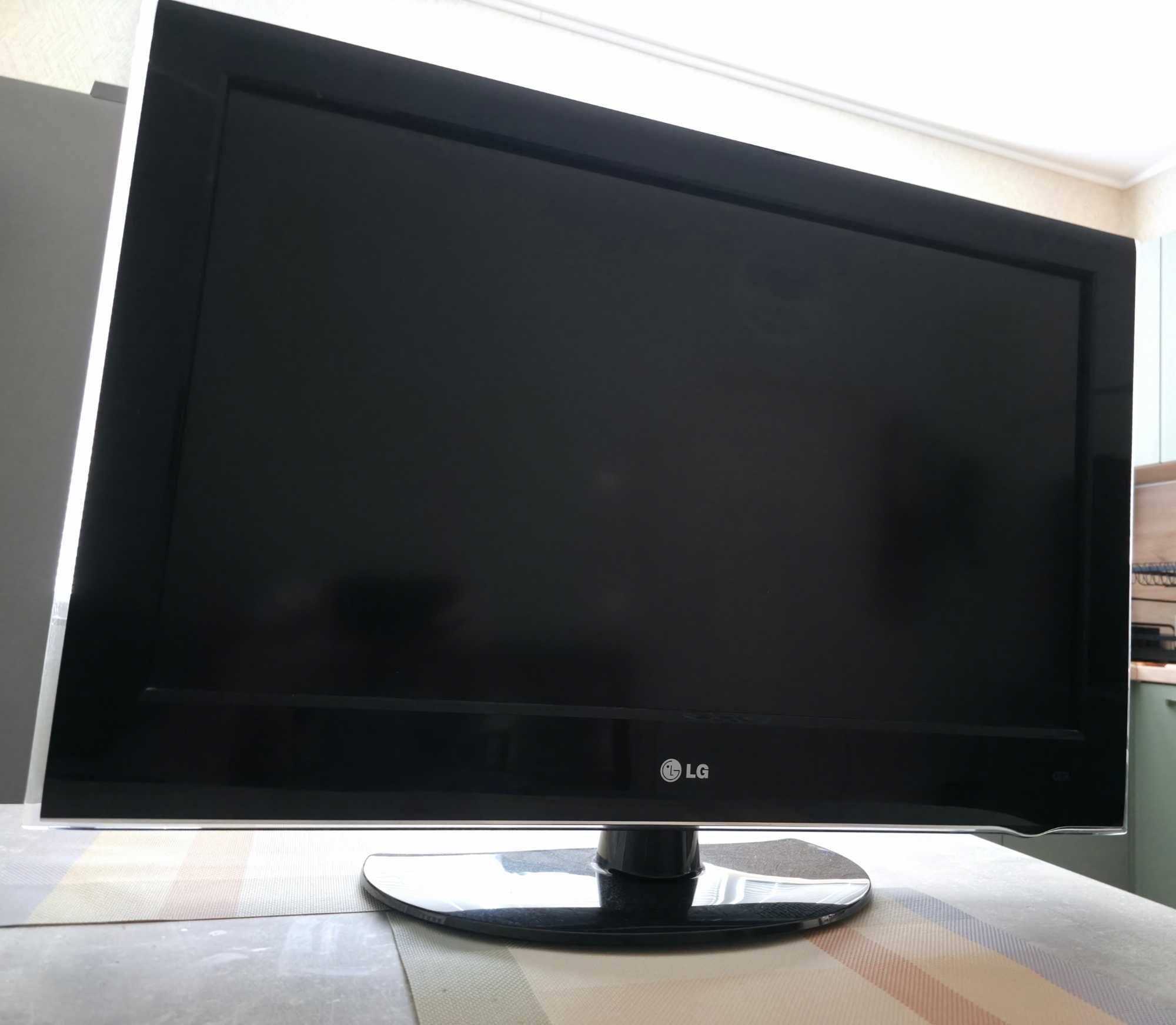 ТВ  LG  32 inches