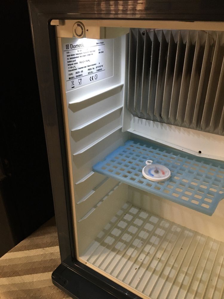 Хладилник dometic
