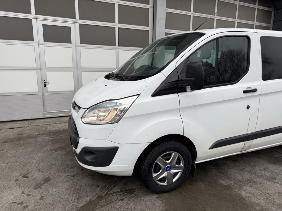 Ford Transit Custom 6 locuri L2H1