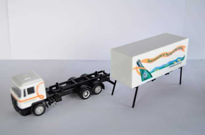 Macheta camion MAN F90, container, Herpa, scara 1:87 H0