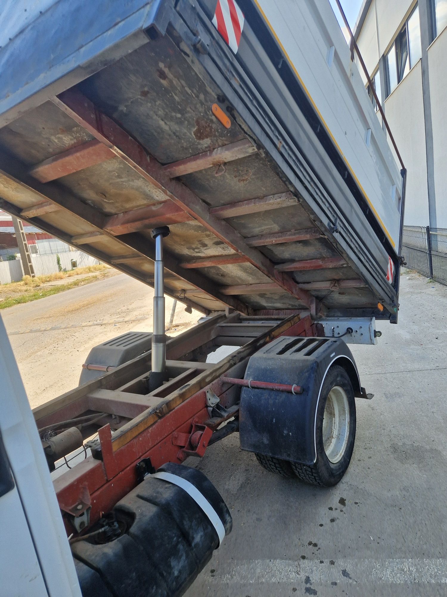 Iveco daily basculabil