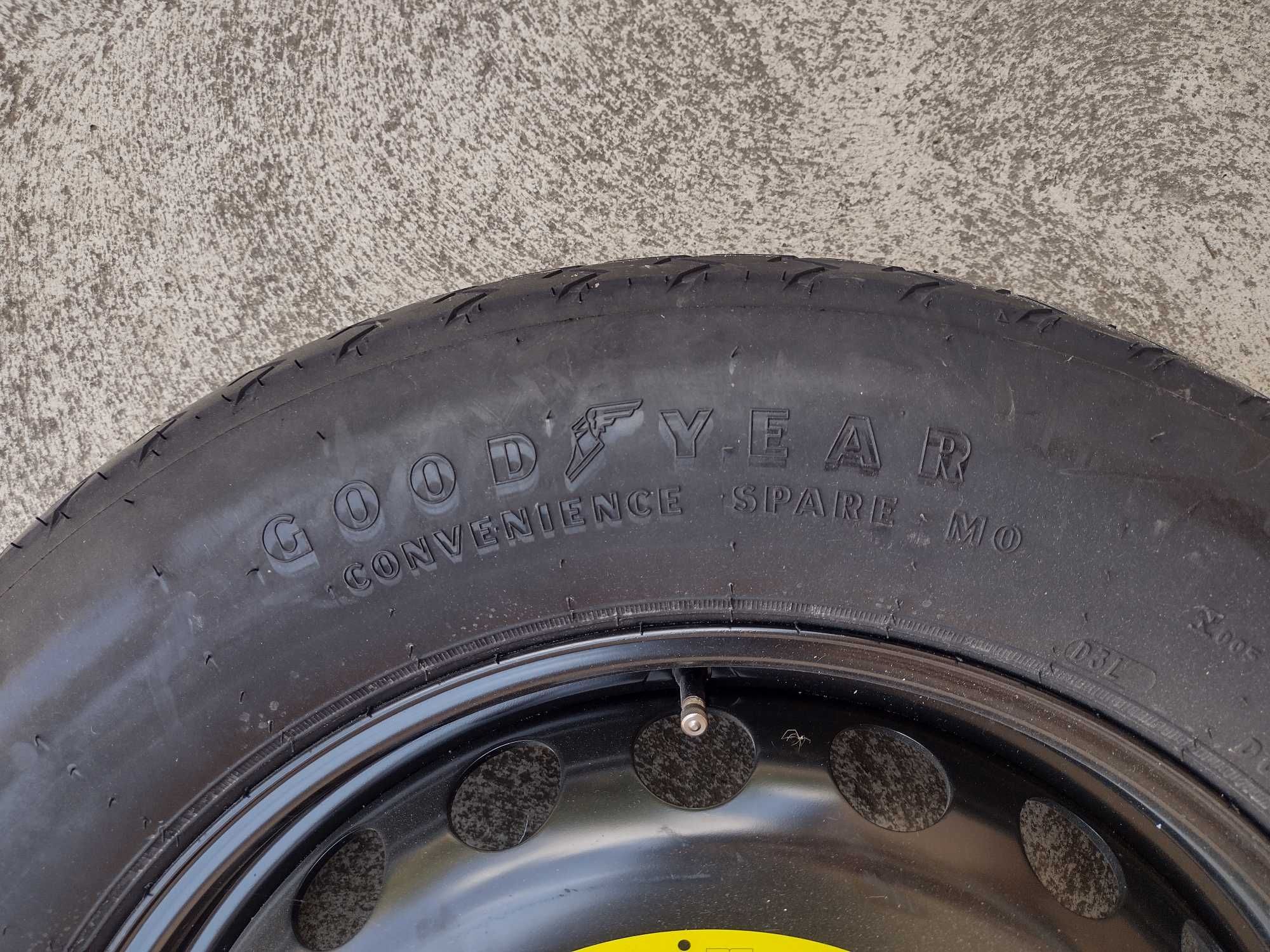 Оригинална патерица за Mercedes GL 2012 . Чисто нова Goodyear .