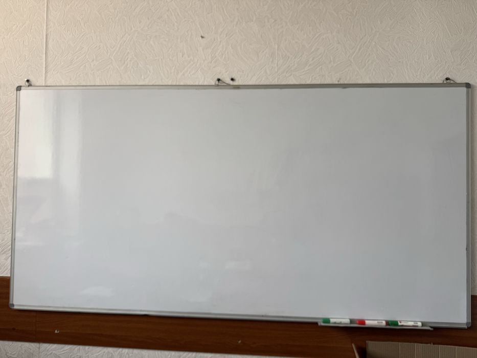 Магнитно-маркерная доска