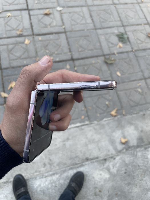 Samsung Z Flip4 8/256