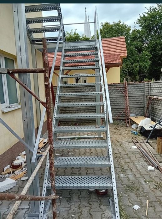 scarii metalice zincate exterioare și pentru incendii , platforme, pod