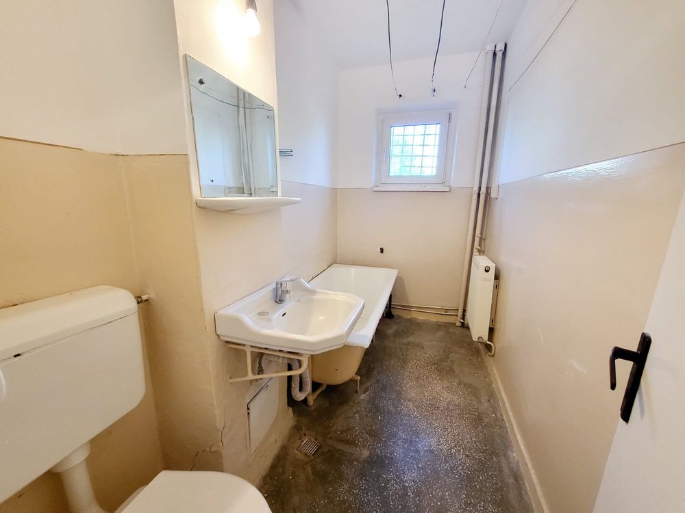 Vand apartament decomandat