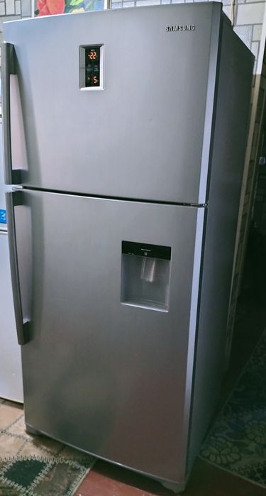 Холодильник "Samsung"