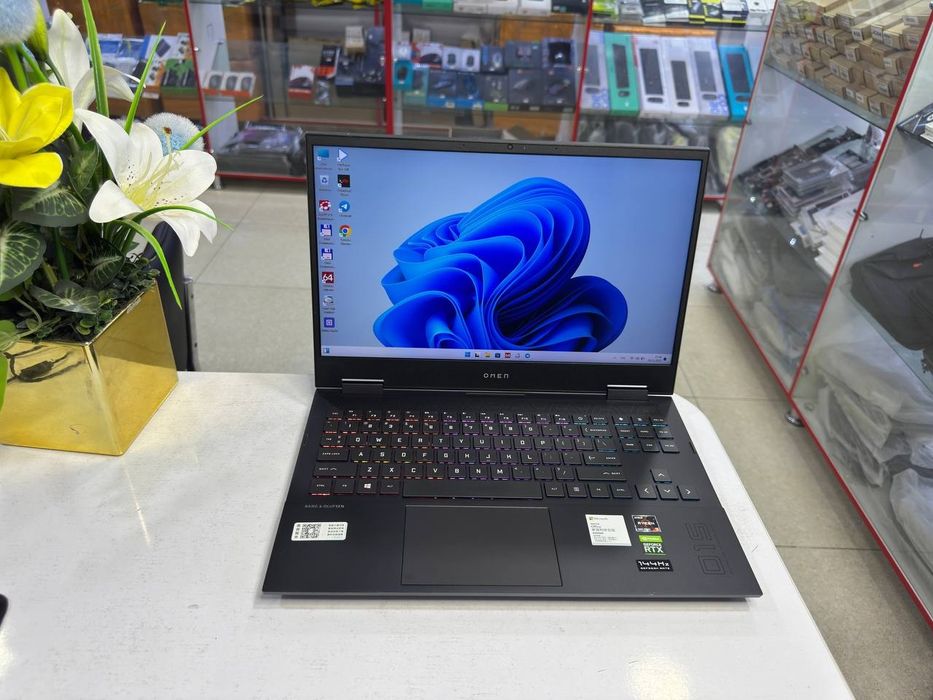 HP omen ryzen 9-5900HX 16/1000 SSD RTX 3070-8GB Ideal holatda