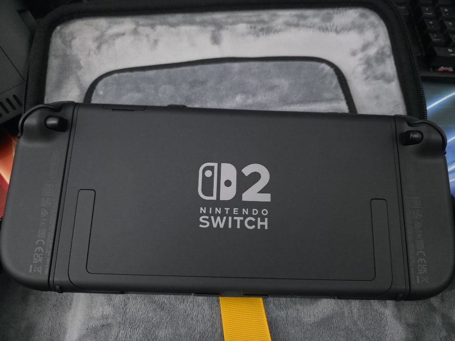 Nintendo switch 2в идеальном состоянии