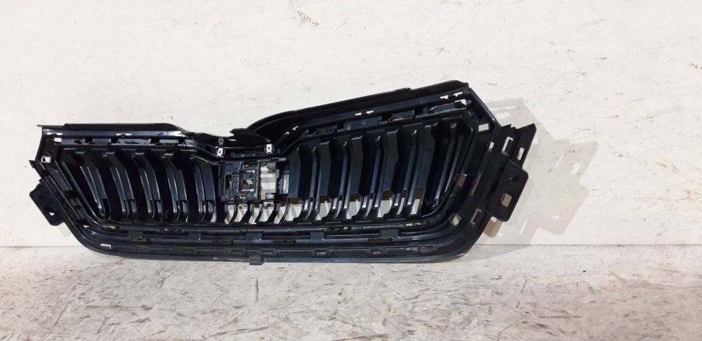 Grila radiator Skoda Kamiq, 2019, 2020, 2021, 2022, cod origine OE 658853653A.