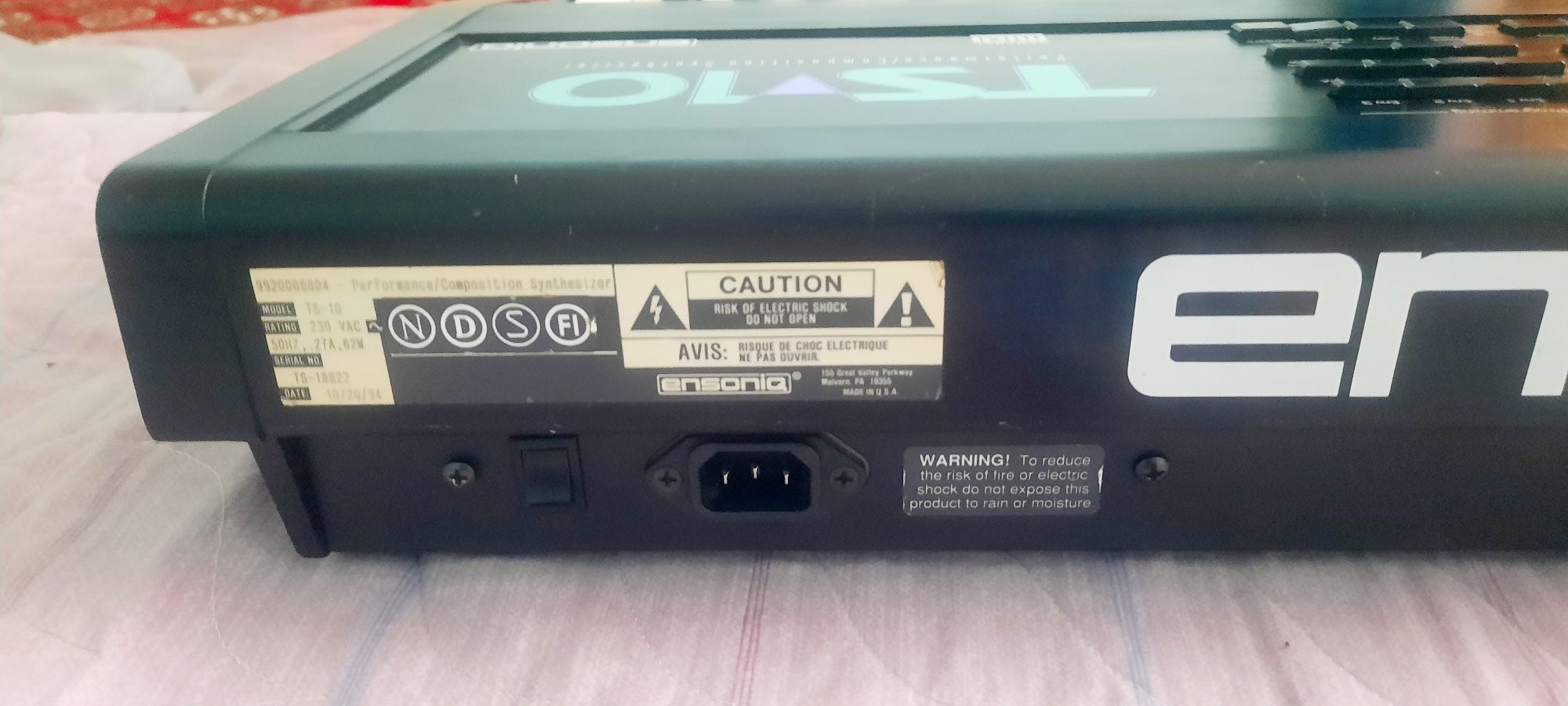 Ensoniq tes-10 sotiladi