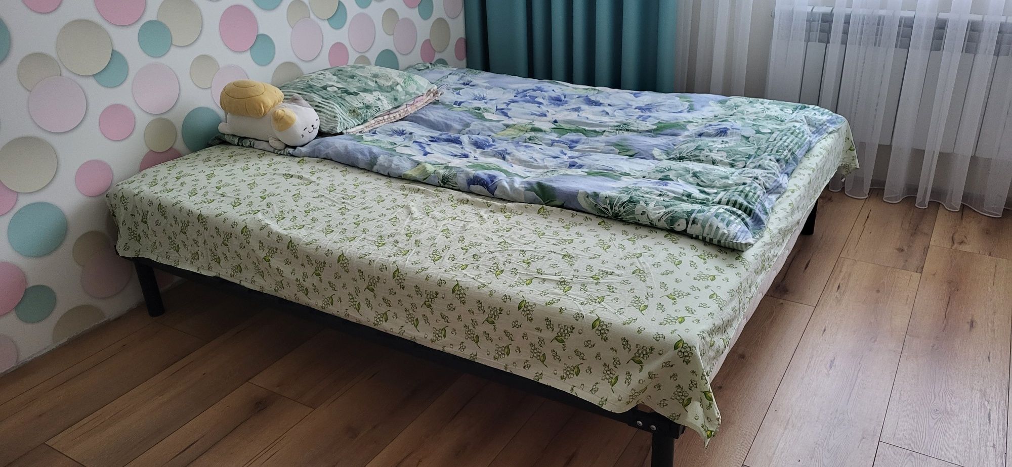 Кровать двуспальняя