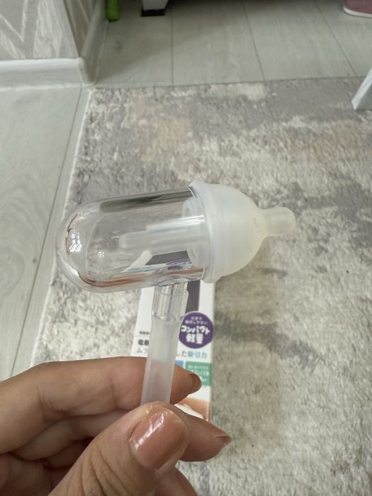 Удобный аспиратор для носа для малышей