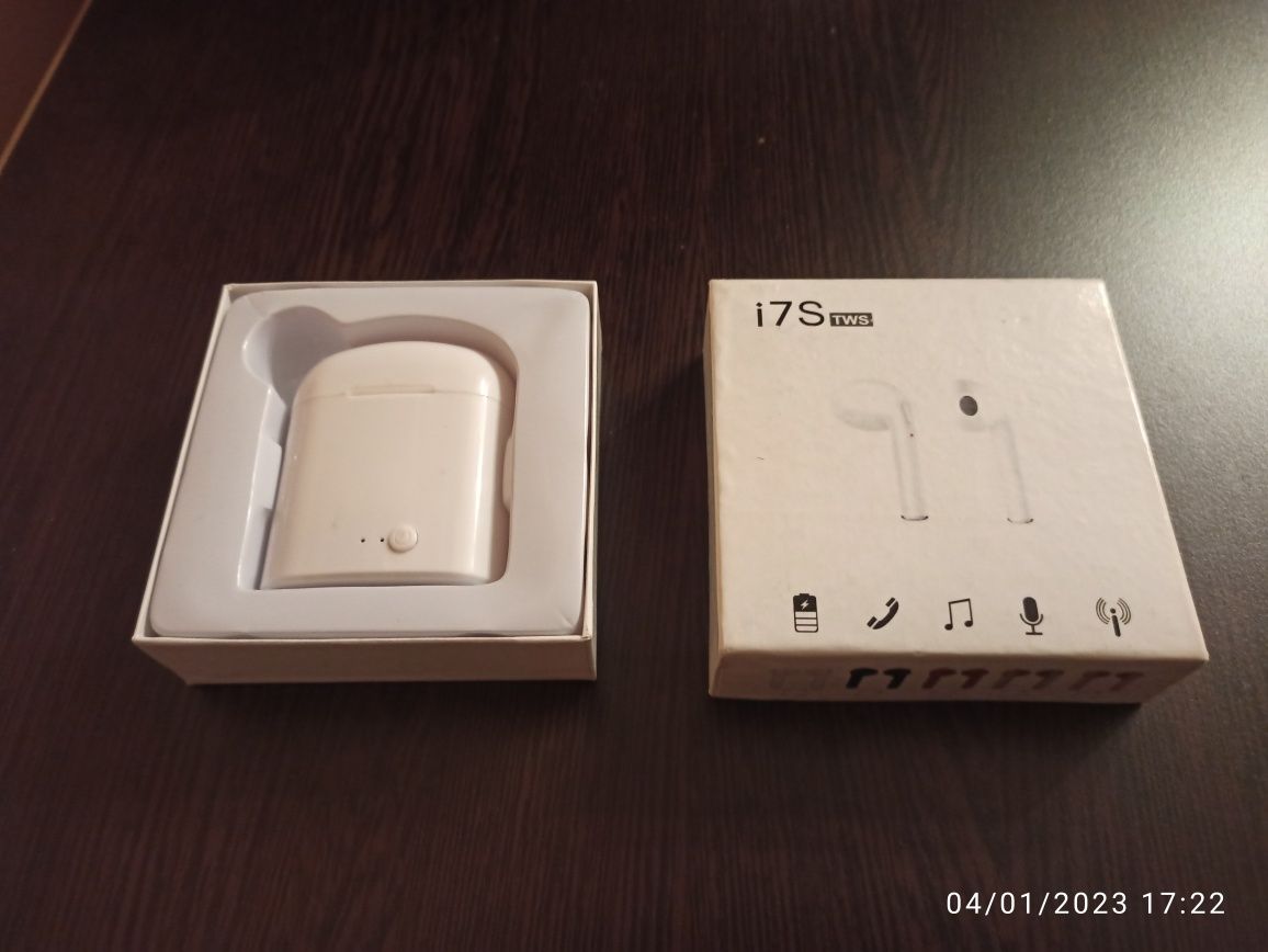 Безжични слушалки I7s с кутия за зареждане, Бели