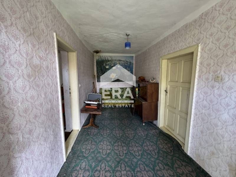 Продава се Къща в с. Сребърна, Област Силистра - 188 кв.м за 42 €/кв.м - Снимка #2