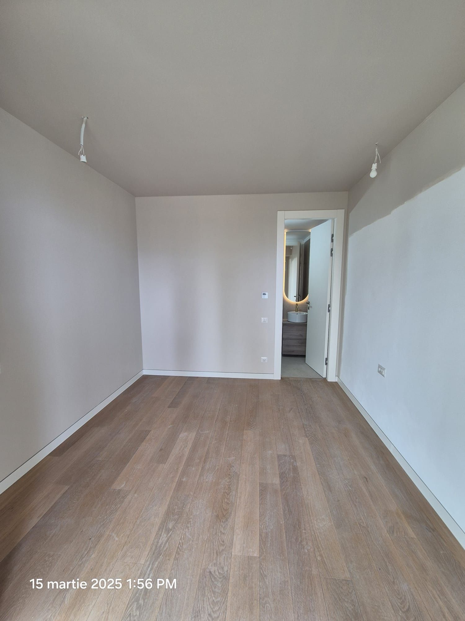 Vând apartament în Hotel Vogh