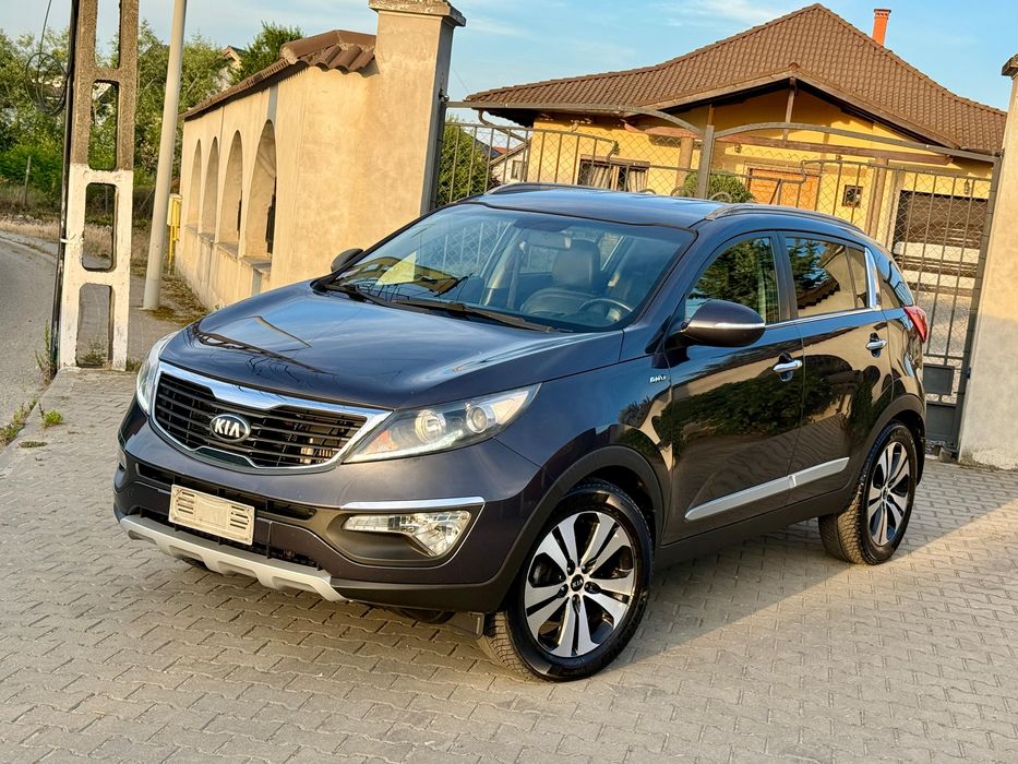 De vanzare kia Sportage2.0 D  An fabricatie 2014