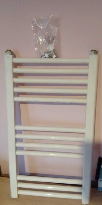 Calorifer scarita p lus robinet nou