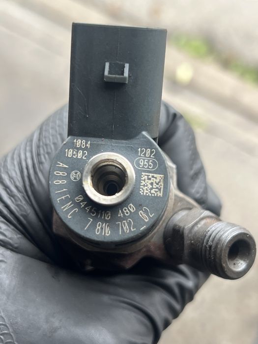Injector/injectoare Bmw X3 2.0 D euro 5 184 cp cod 0445110480