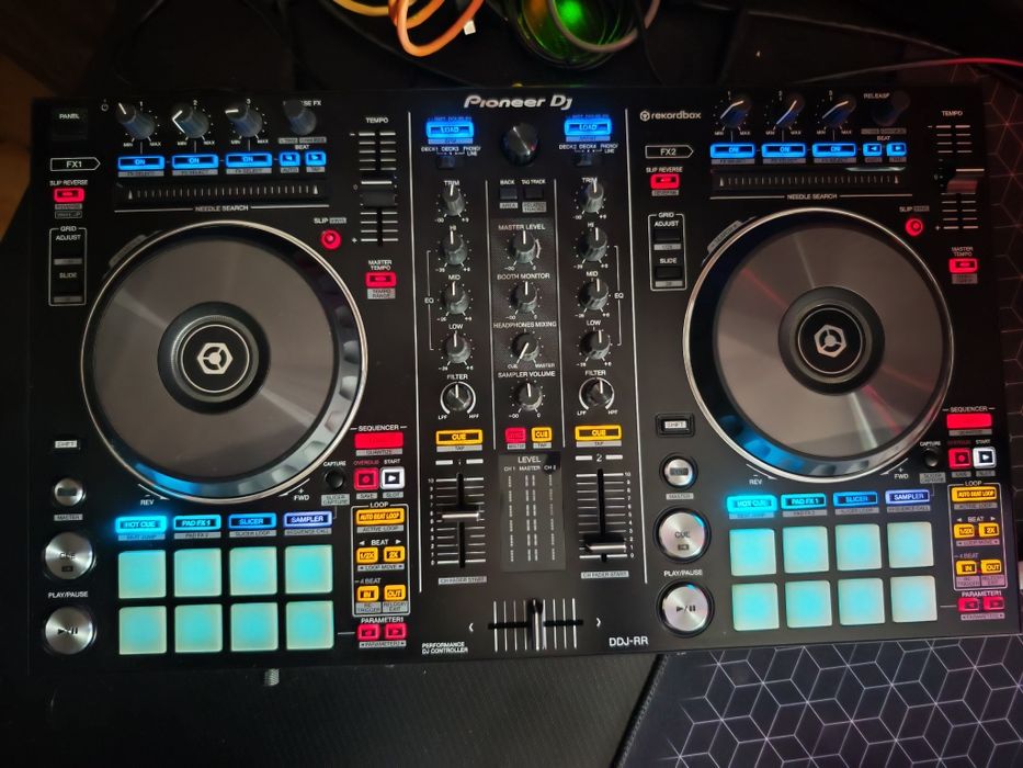 Consola Pioneer DJ (DDJ-RR)