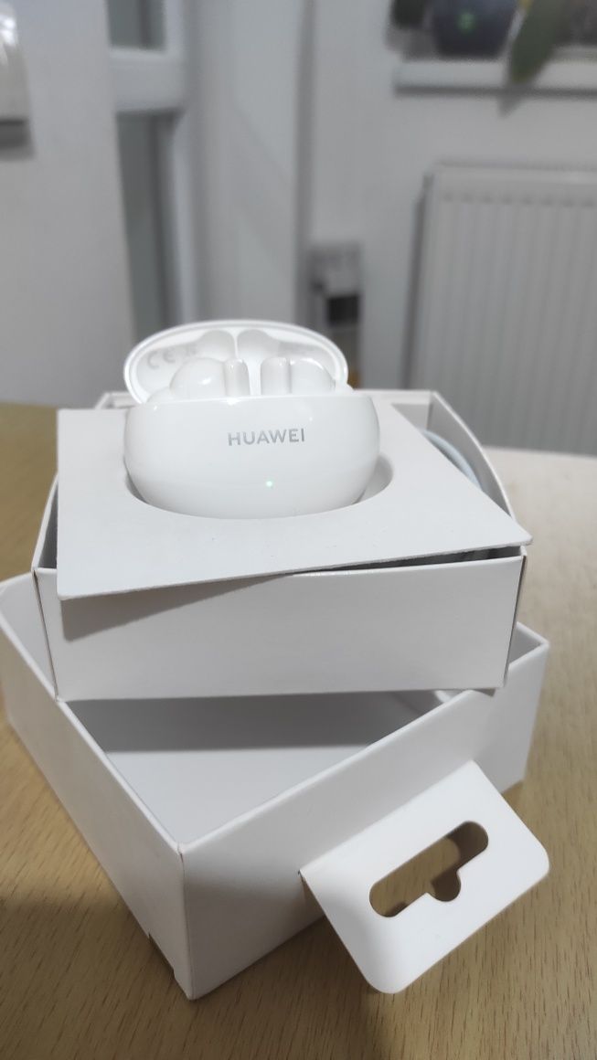 Căști Huawei 4i wireless.