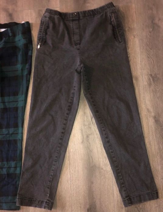 Pantaloni dama mărimea M