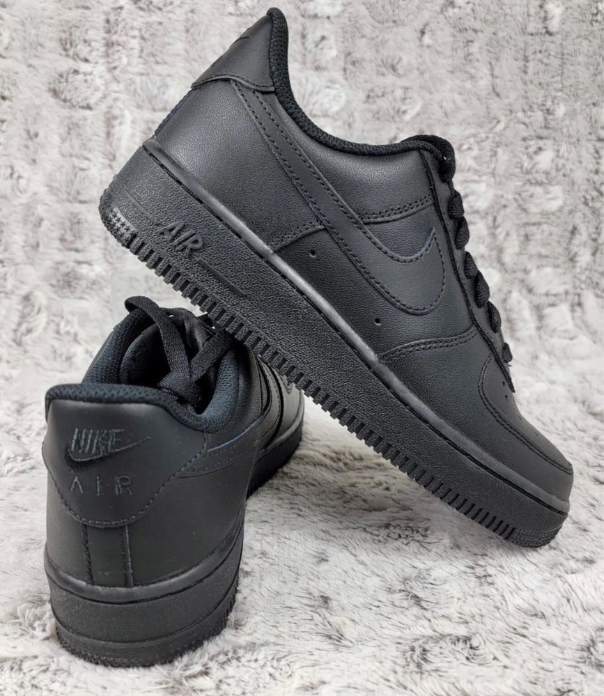 Adidasi Nike Air Force 1 ‘07 Triple Black Super Sales