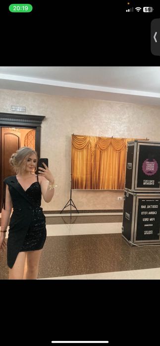 Rochie neagra eleganta