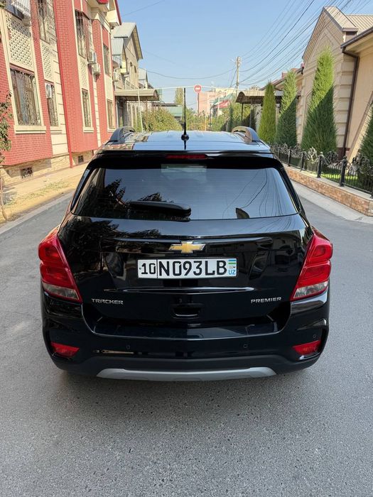 +Metan. Gaz. Tracker. Premier.