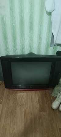 Продаю LG телевизор