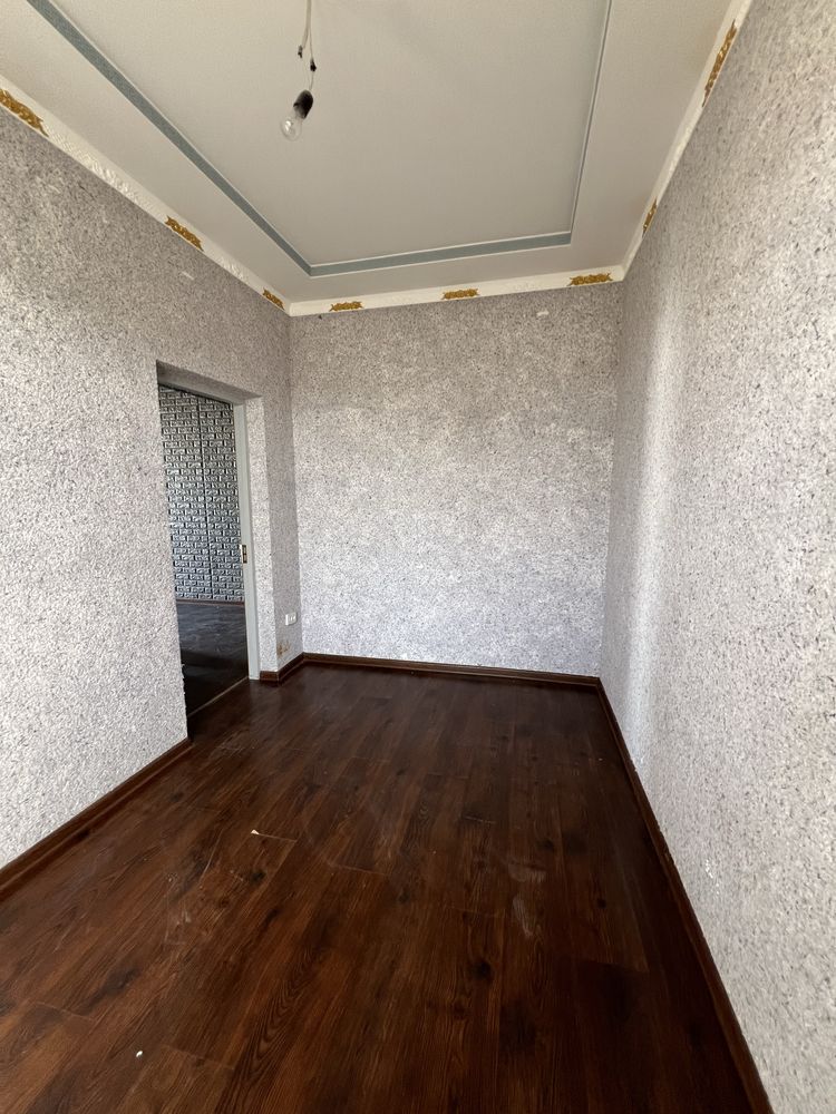Termezda uy sotiladi 30 000$