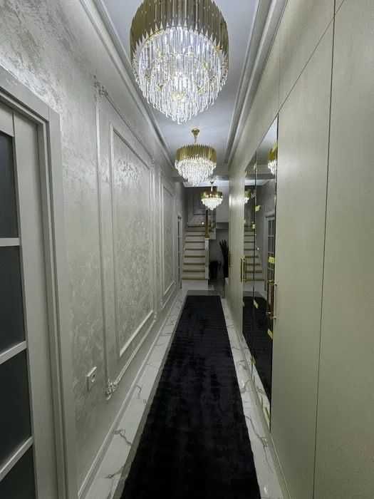 Шахристанская 3\10\10, 130м2 Новостройка кирпичный продаётся