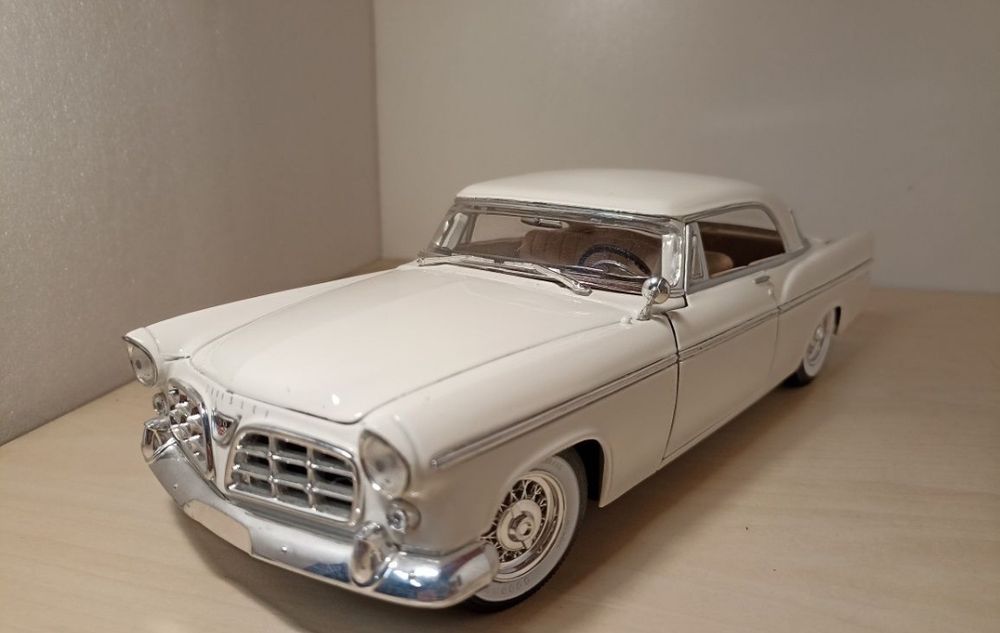 Chrysler 300B 1956
Scara 1:18
Maisto

Pozele reflectă realitatea. Se v