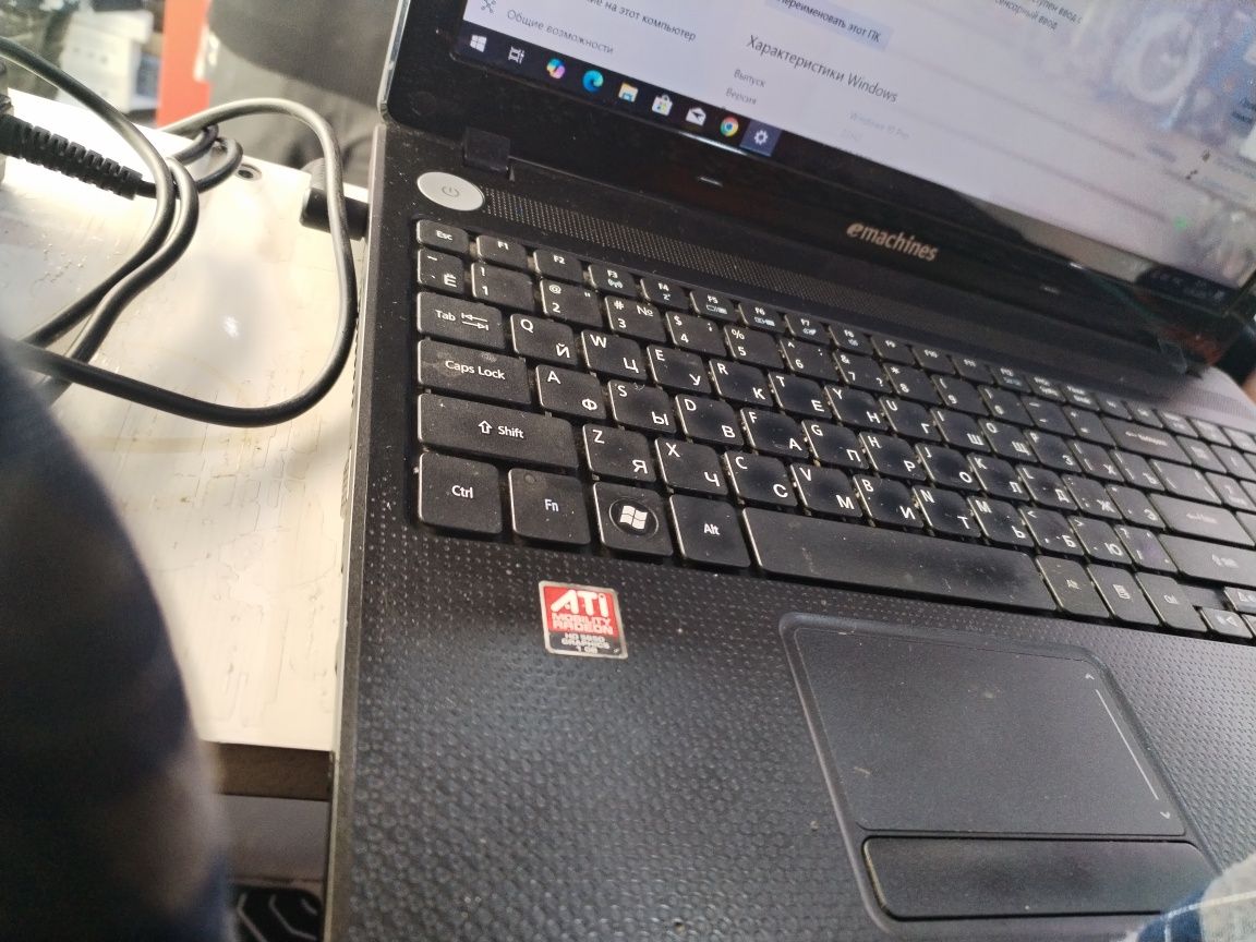 Noutbuk sotiladi Core i7