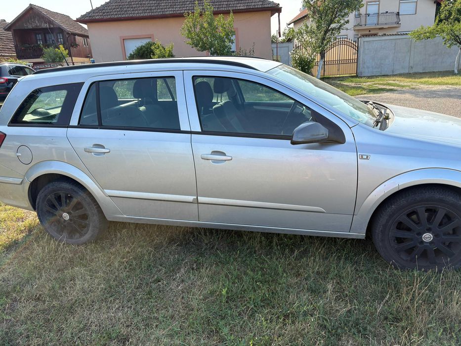 Vând Opel Astra H