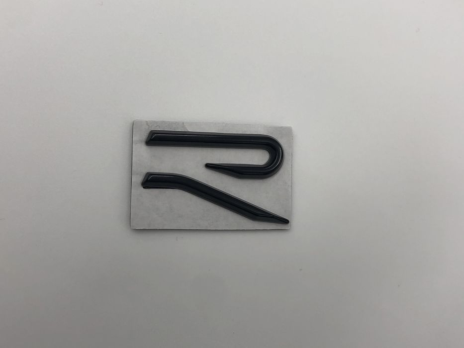 Emblema Volkswagen R nou negru