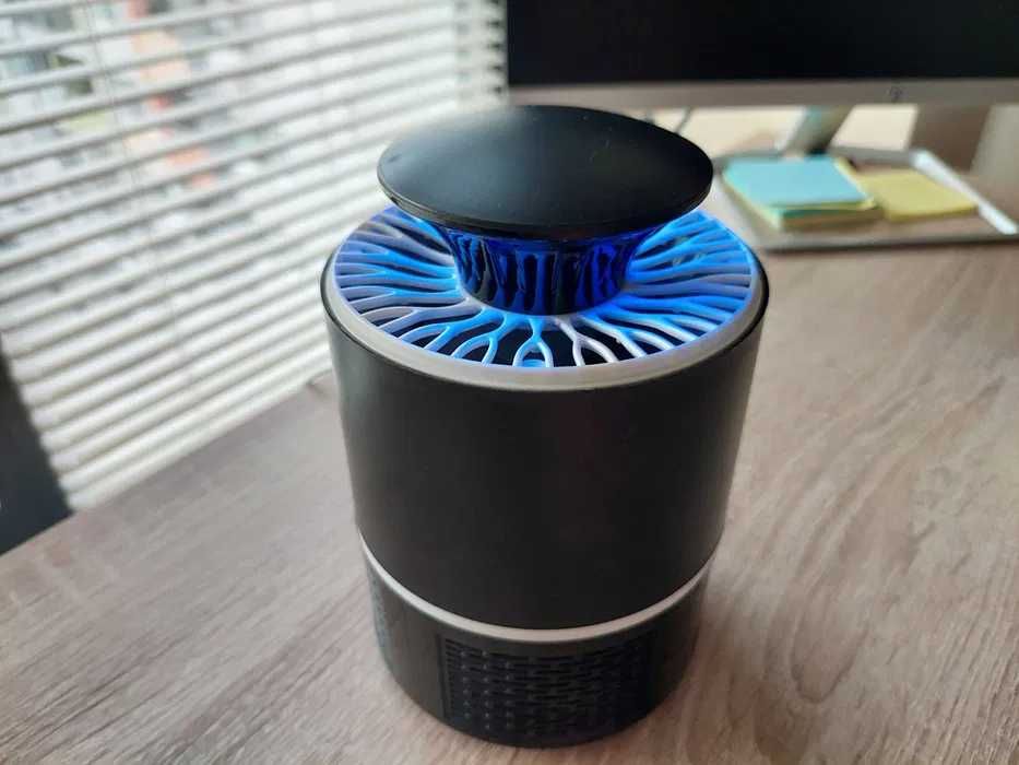 USB лампа за улавяне на комари и други насекоми