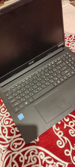 Шустрый ноутбук "Acer"