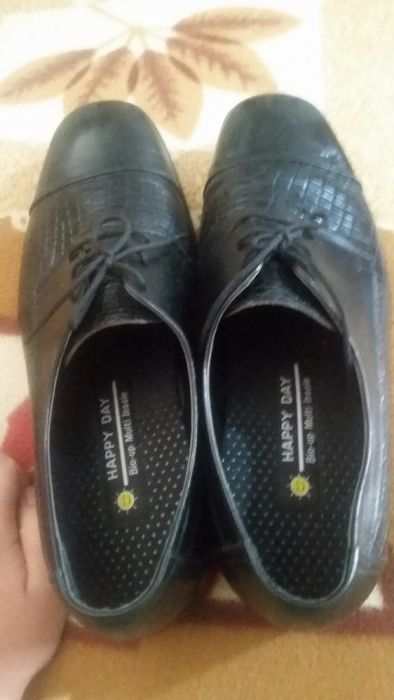 Продаются мужские туфли
