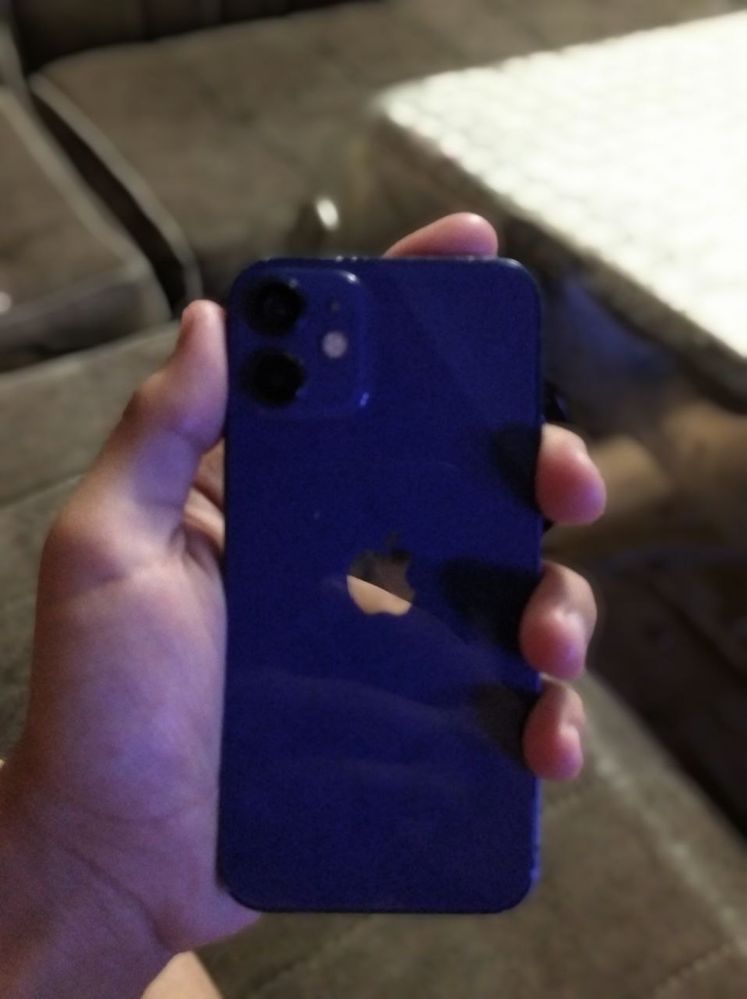 iphone 12 mini фейс работает