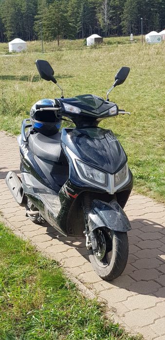Продам скутер 50 кубовый.