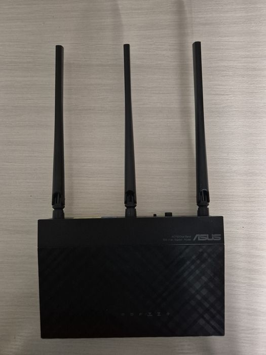 Продам роутер Asus