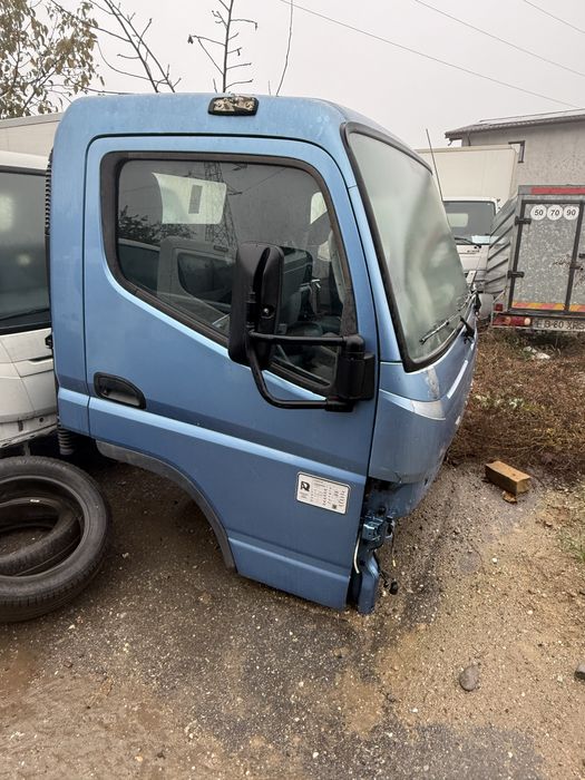 Cabina Fuso Canter an 2012