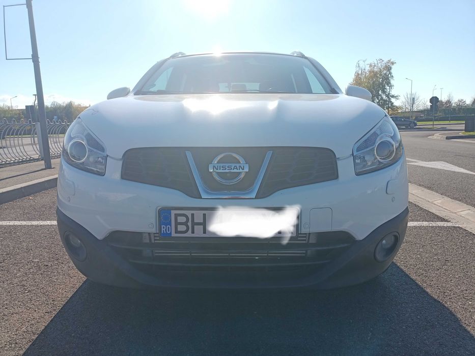 Vând Nissan Qashqai+2 cutie automată motor 2.0 diesel