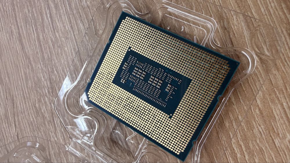 Продавам Intel core I5 12600K 10 ядрен