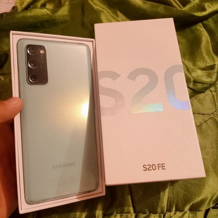 Samsung s20fe очень хорошее состояния