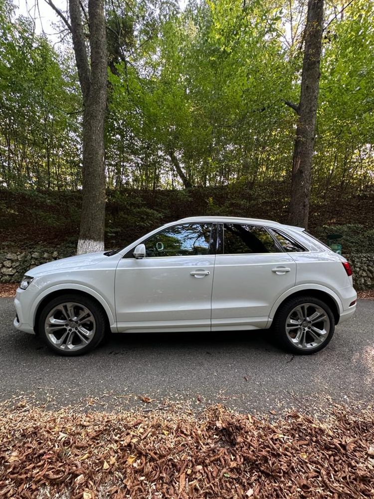 Audi Q3 S Line 2.0 benzina