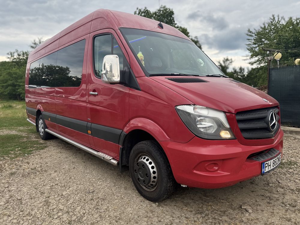 Mercedes-Benz Sprinter 519 CDI – Microbuz 20+1 locuri Motor 3.0