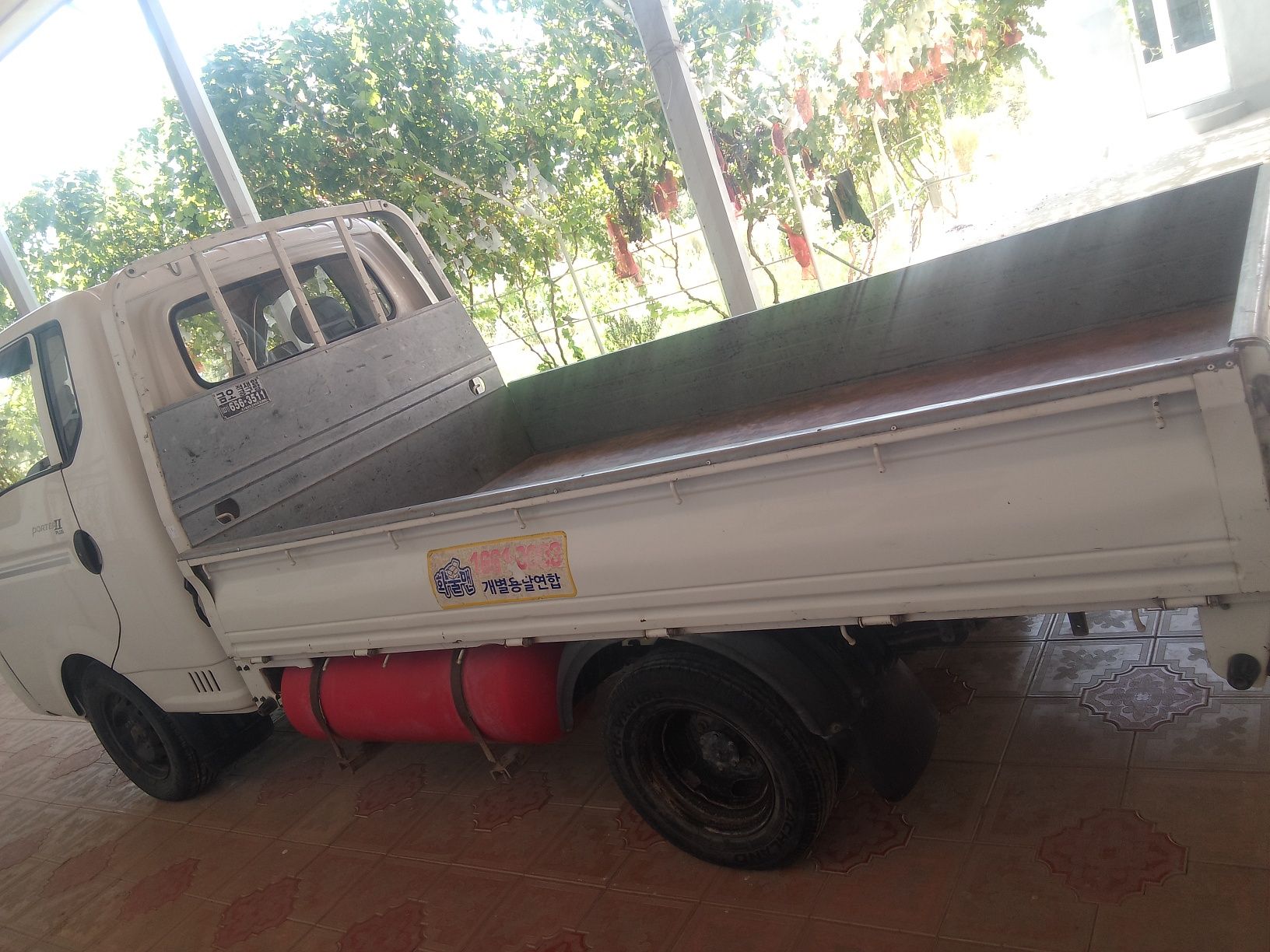 Hyundai Porter II plus