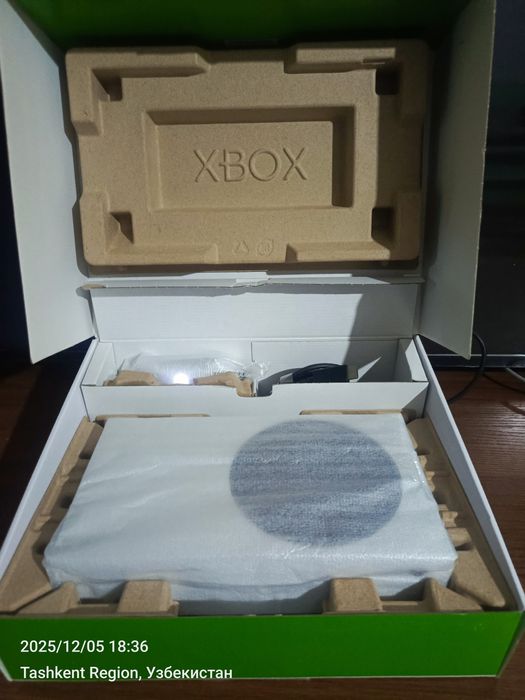 Xbox Series S в новом состоянии с гарантией